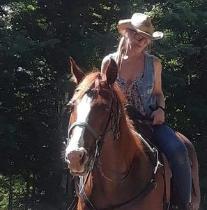 Meet your Posher, Joy